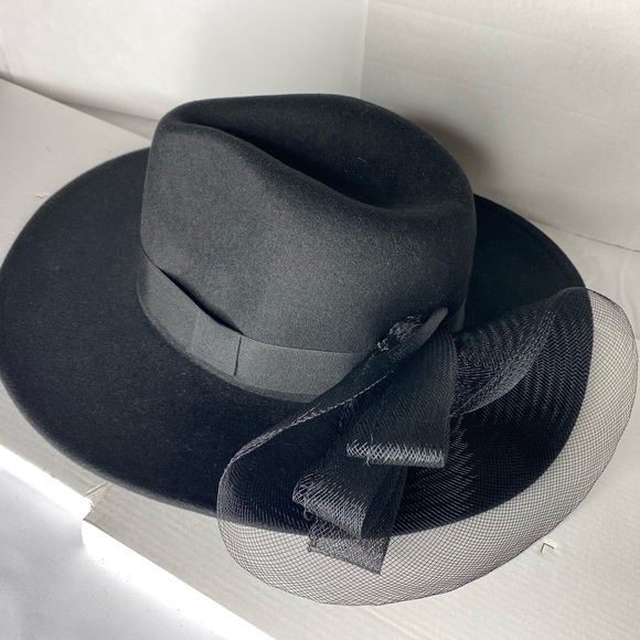 Felted Wool Fedora Hat In Black - Picture 9 of 12